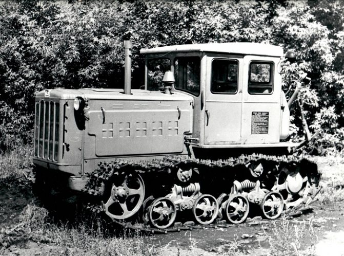 Легендарный трактор дт-54