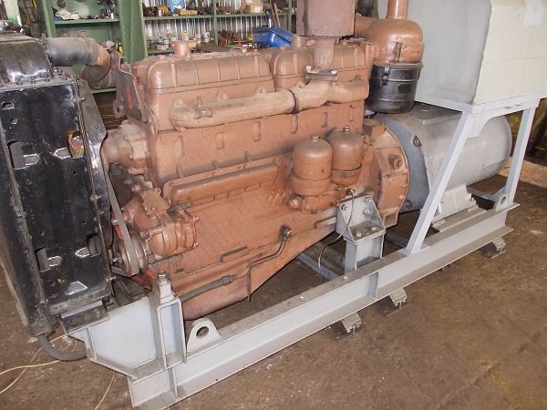 описание двигателя крана РДК-250